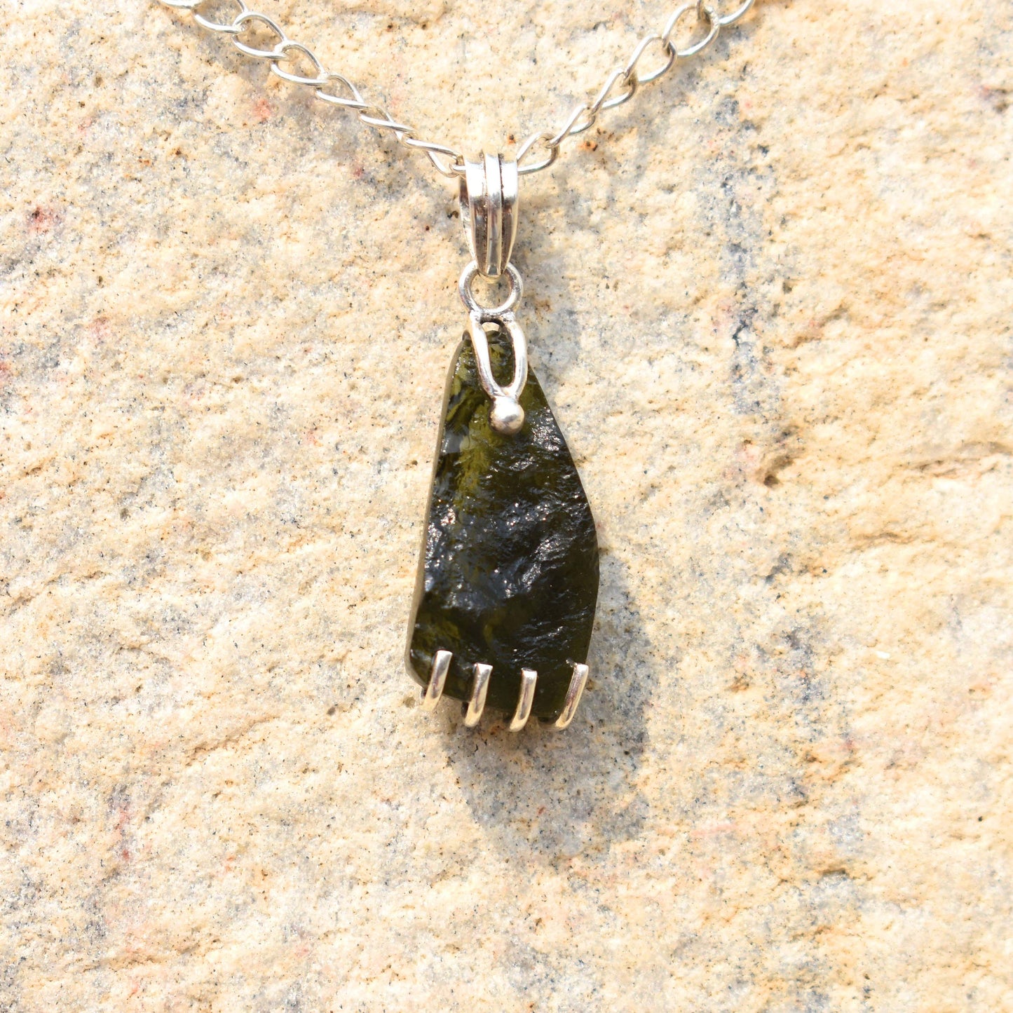 Natural 100% Genuine Raw Moldavite Pendant Meteorite 925 Sterling Silver Handmade Pendant New Design Moldavite Jewelry Gift For Women's
