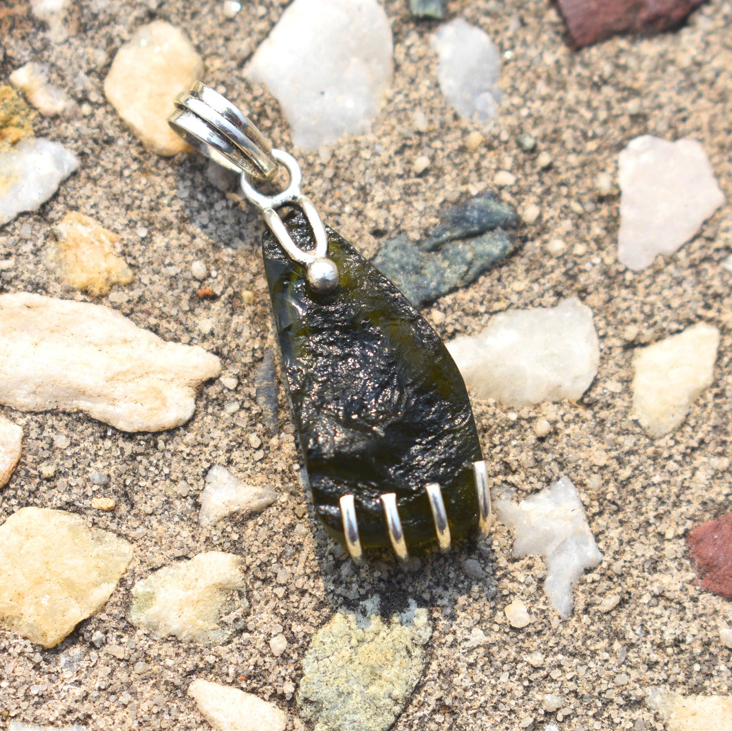 Natural 100% Genuine Raw Moldavite Pendant Meteorite 925 Sterling Silver Handmade Pendant New Design Moldavite Jewelry Gift For Women's