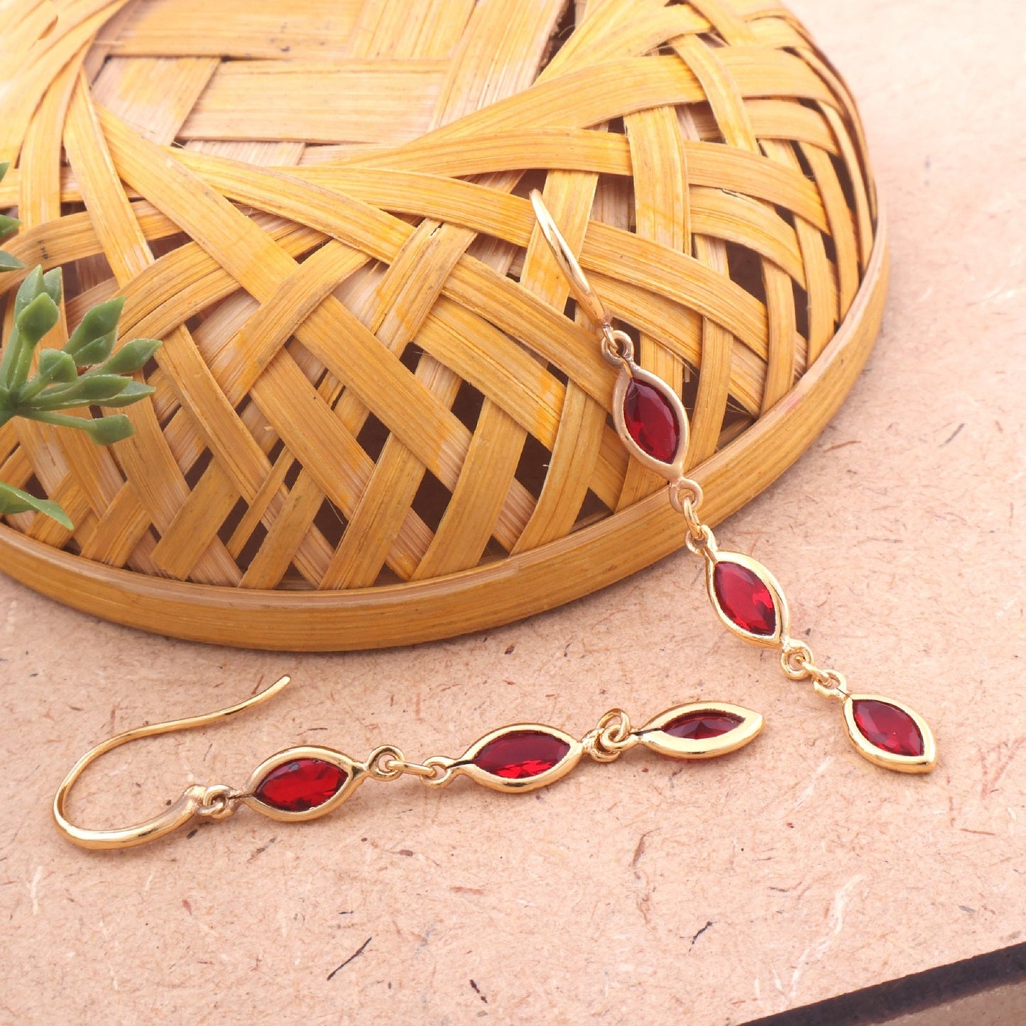 Golden Glow: Minimalist Garnet Earrings for Every Occasion