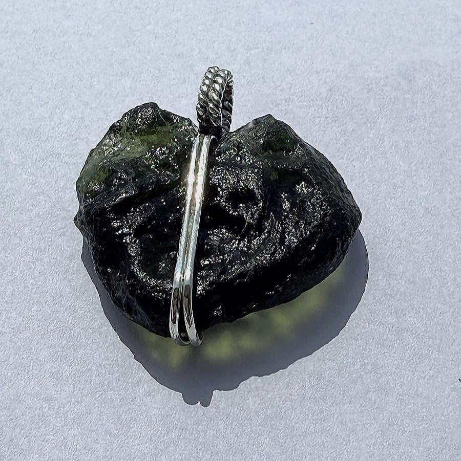 Moldavite Pendant AAA+ Czech Republic Natural Moldavite Rough Healing Gemstone Handmade Pendants 925 Sterling Silver Gorgeous Gift Pendants