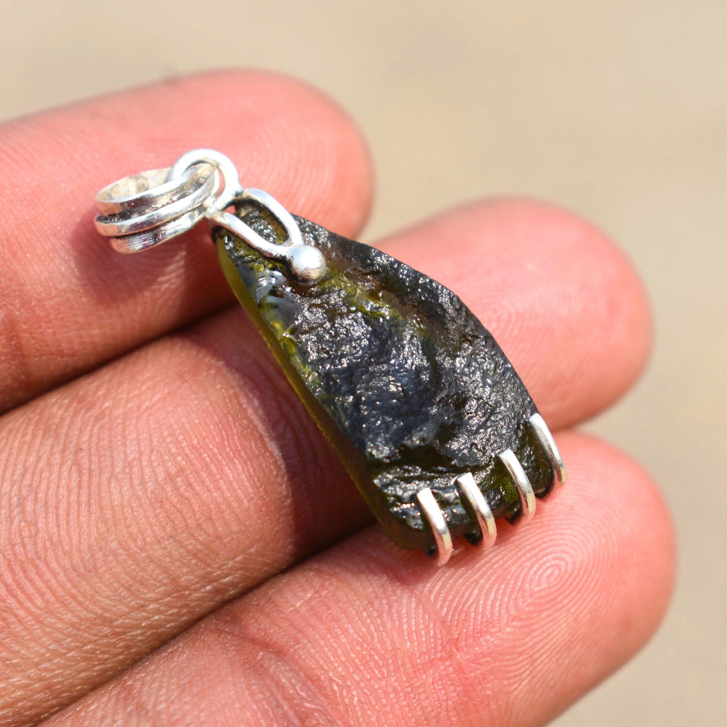 Natural 100% Genuine Raw Moldavite Pendant Meteorite 925 Sterling Silver Handmade Pendant New Design Moldavite Jewelry Gift For Women's