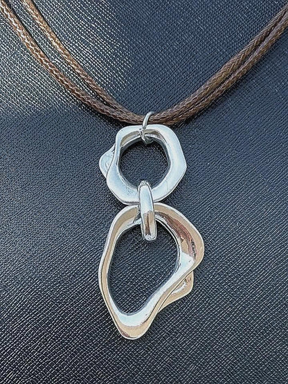 Mobius Circle Pendant Necklace, Available in Silver, Gold or Rose Gold Color,  Mobius Strip Necklace