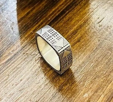 Square Band Ring, Sterling Silver Square Ring, Silver Geometric Ring, Carved square Silver Ring, Silver Square Band Ring, Men's Band Ring