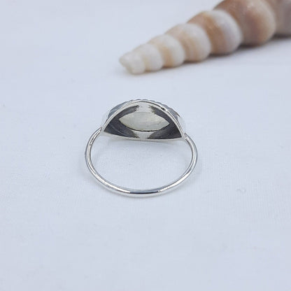 Rainbow Moonstone Ring // Silver Moonstone Ring // Eye Moonstone Ring // Moonstone Marquise Ring // Sterling Silver Moonstone Ring