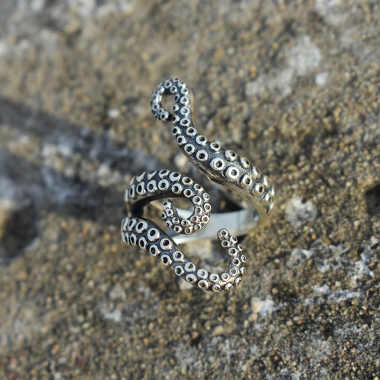 Octopus ring, gothic jewelry, mens ring Silver Octopus Ring - Adjustable Tentacles Ring, Gothic Jewelry, Punk and Emo Gift for Him/ Her