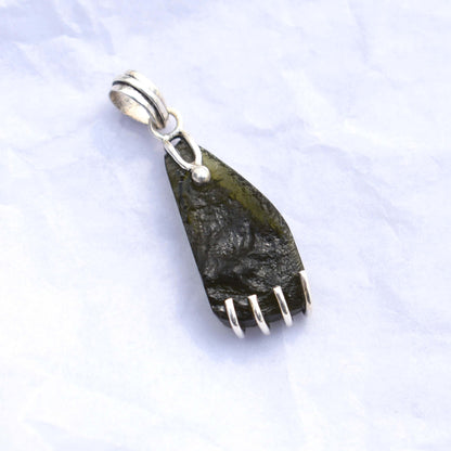 Natural 100% Genuine Raw Moldavite Pendant Meteorite 925 Sterling Silver Handmade Pendant New Design Moldavite Jewelry Gift For Women's